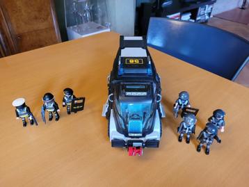 Politiewagen met 7 figuurtjes Playmobil