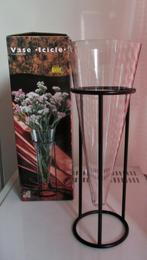 vaas met zwarte metalen standaard, Maison & Meubles, Accessoires pour la Maison | Vases, Noir, Enlèvement, Moins de 50 cm, Neuf