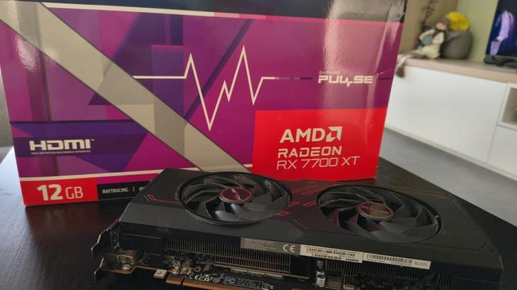 Sapphire Pulse Radeon RX 7700 XT 12GB, Informatique & Logiciels, Cartes vidéo, Utilisé, AMD, HDMI, DisplayPort, Envoi