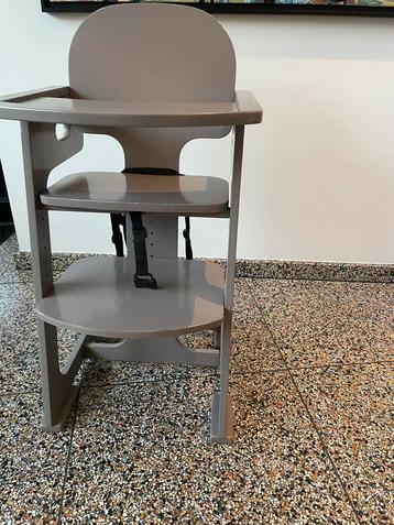 Kinderstoel beschikbaar voor biedingen