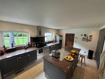 Keuken - Incl Warmhoudkast, Miele Vaastwas & Kookplaat, Oven beschikbaar voor biedingen