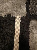 Witte riem, Ophalen