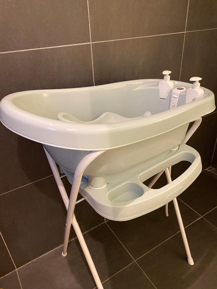 Bad van Bebejou met toebehoren en accessoires, Kinderen en Baby's, Badjes en Verzorging, Zo goed als nieuw, Badje, Bébé-jou, Standaard