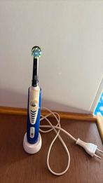Oral B Braun elektrisxhe tandenborstel, Elektronische apparatuur, Ophalen, Gebruikt