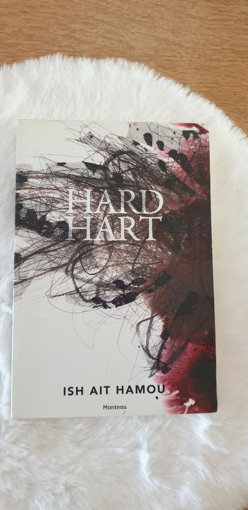 Ish Ait Hamou - Hard hart, Boeken, Literatuur, Zo goed als nieuw, Ophalen of Verzenden