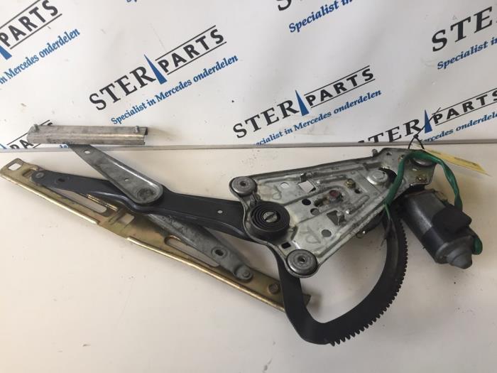 Ruitmechaniek 2Deurs rechts-voor van een Mercedes SL, Auto-onderdelen, Ruiten en Toebehoren, Mercedes-Benz, Gebruikt, 3 maanden garantie