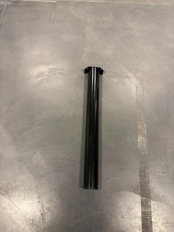 tafelpoot zwart rond (5 of 9 stuks) beschikbaar voor biedingen