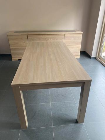 beige-bruin meubelset (kast + tafel) beschikbaar voor biedingen