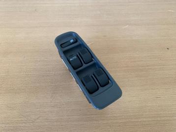 raamschakelaar daihatsu YRV / sirion / applause 4 knoppen beschikbaar voor biedingen