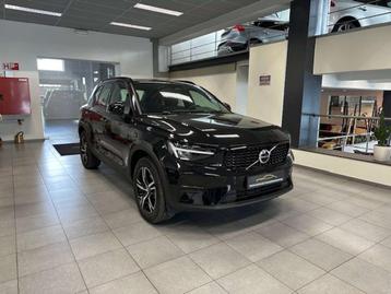 Volvo XC40 PLUS DARK B3 MHEV AUTOMAAT NIEUW beschikbaar voor biedingen