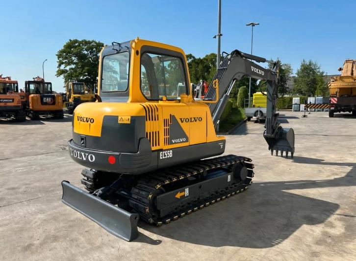 Minipelle Volvo EC55B, Articles professionnels, Machines & Construction | Grues & Excavatrices, Enlèvement