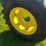 Tractor banden met velg john deere, Ophalen