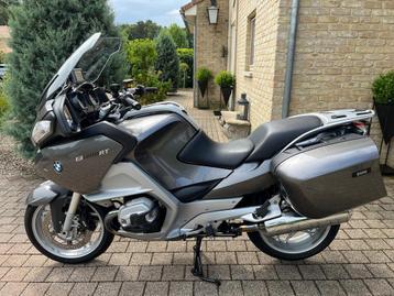 BMW r1200rt touring motor weinig km perfecte staat beschikbaar voor biedingen
