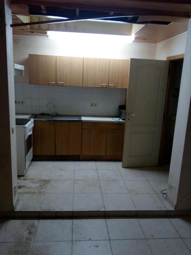 maison mitoyenne confortable située au centre, Immo, Maisons à vendre, Province de Flandre-Orientale, Jusqu'à 200 m², Maison 2 façades