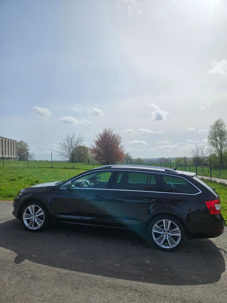 Skoda Octavia 1.4 benzine in perfecte staat., Auto's, Skoda, Particulier, Octavia, ABS, Achteruitrijcamera, Airbags, Android Auto