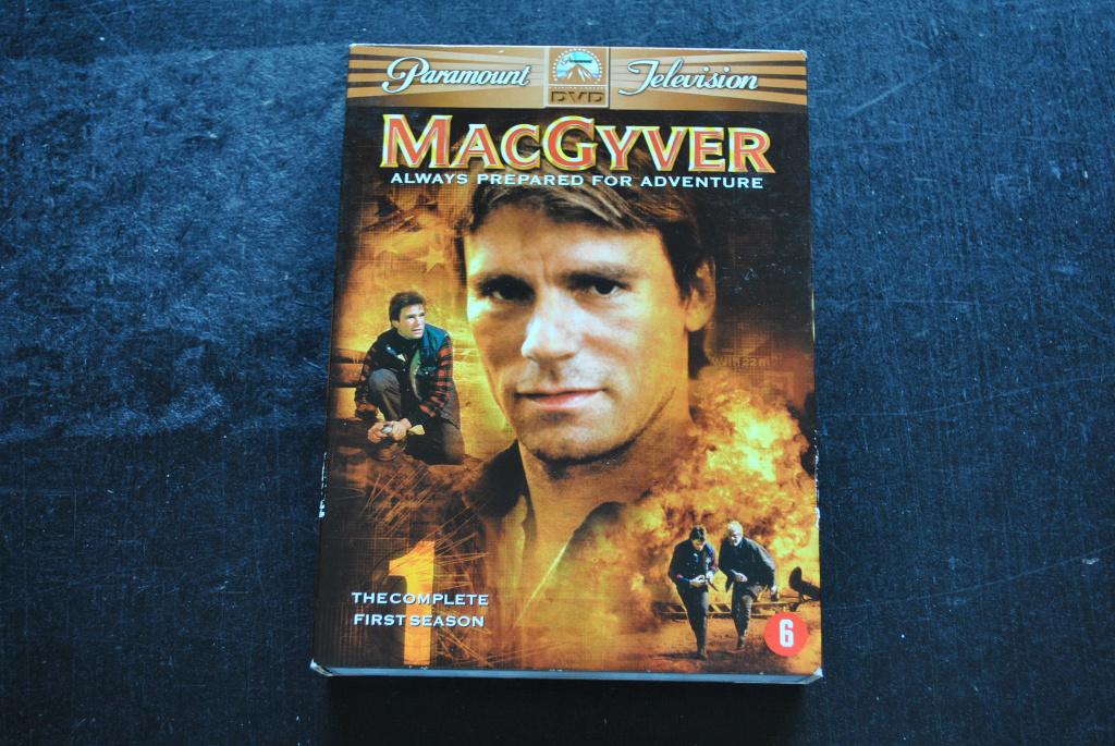 Intégrale DVD Mac Gyver Saison 1 Complet, CD & DVD, DVD | TV & Séries télévisées, Enlèvement ou Envoi, Utilisé, Action et Aventure