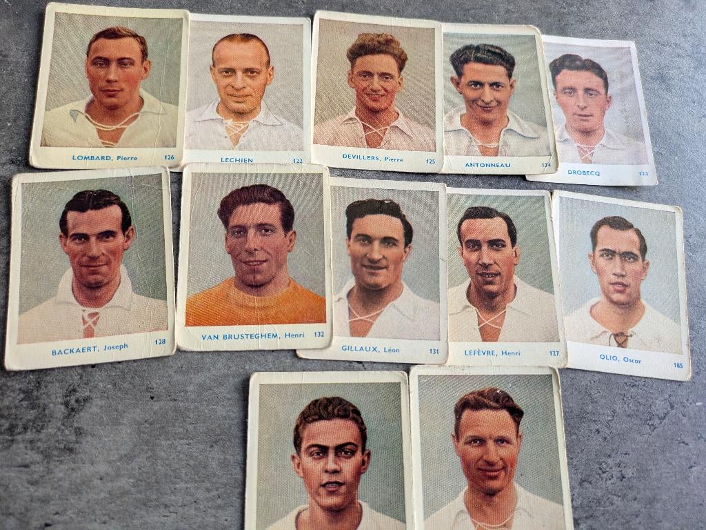 FOOT OL.CHARLEROI imAGES CHEWING-GUM BELGE 1951/52 12X, Envoi