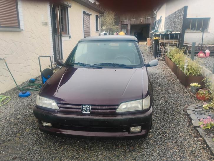 Oldtimer 306 cabriolet 1995, Autos, Peugeot, Particulier, Vitres électriques, Intérieur cuir, Essence, Cabriolet, Cuir