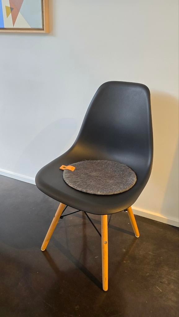 8 design stoelen met kussen., Maison & Meubles, Chaises, Comme neuf, Enlèvement, Cinq, Six Chaises ou plus, Bois