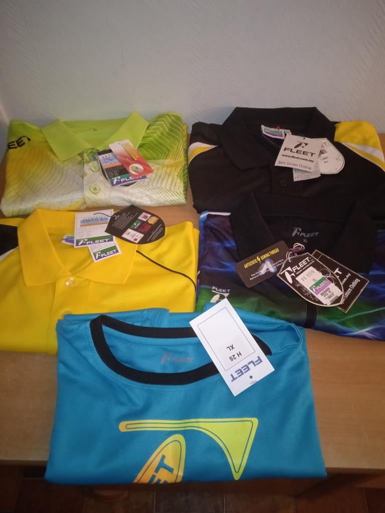 T-shirt et polos hommes différents taille et couleur neuf, Vêtements | Hommes, T-shirts, Enlèvement