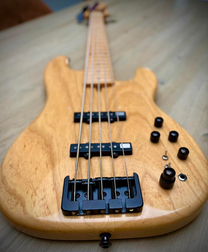 Atelier-Z - ZPO5 - Short Scale 30” - 5 string uit Japan, Muziek en Instrumenten, Snaarinstrumenten | Gitaren | Bas, Zo goed als nieuw