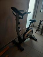 Hometrainer Formula met magnetische rem en draaiknop van niv, Ophalen