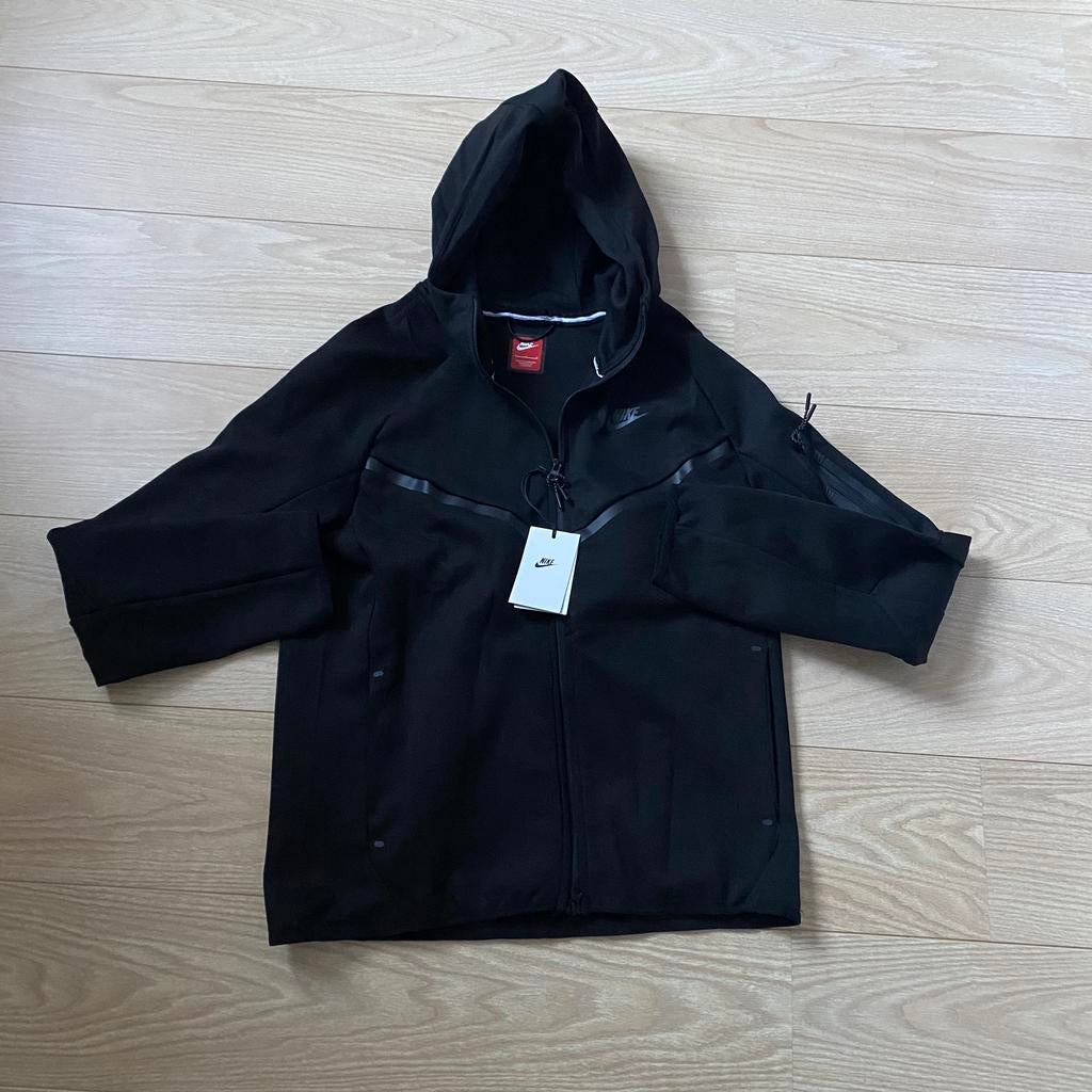 Nike tech L topje, Ophalen of Verzenden, Zo goed als nieuw