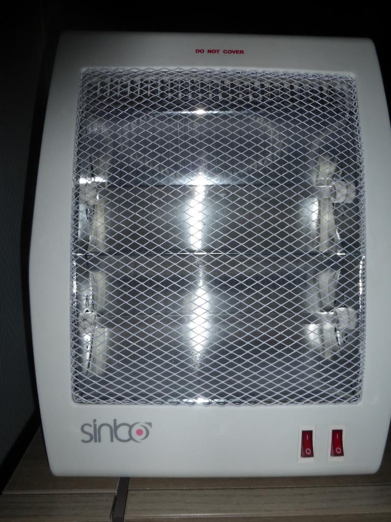 NIEUW regelbare halogeenkachel 400 of 800 watt €20,00, Doe-het-zelf en Bouw, Verwarming en Radiatoren, Nieuw, Radiator, 800 watt of meer