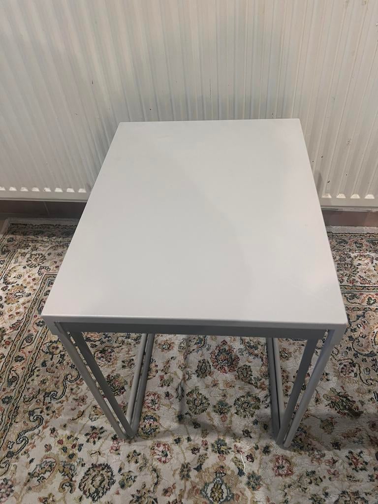 IKEA bijzettafels rechthoek 2x  – metaal en praktisch, Enlèvement