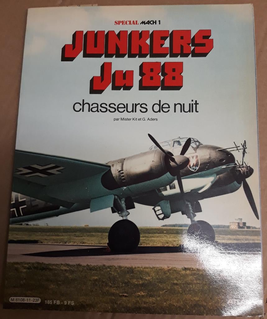 Châssis Junkers Ju-88 Night, Collections, Aviation, Enlèvement ou Envoi, Utilisé, Livre ou Revue