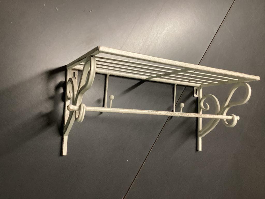 Een wandrekje., Ophalen, Zo goed als nieuw