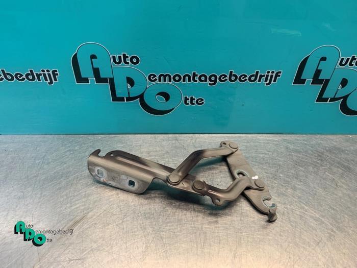 Motorkap Scharnier van een Ford Fiesta (Fiesta 08-), Auto-onderdelen, Overige Auto-onderdelen, Ford, Gebruikt, 3 maanden garantie