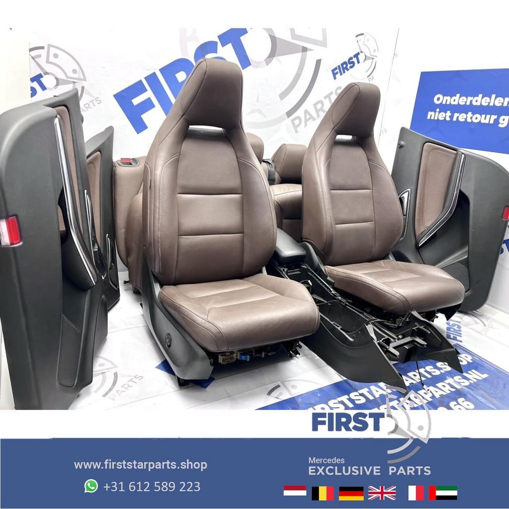 A CLA GLA BEKLEDING AMG LINE COMPLEET INTERIEUR BRUIN LEER A, Gebruikt, -, Ophalen of Verzenden, -