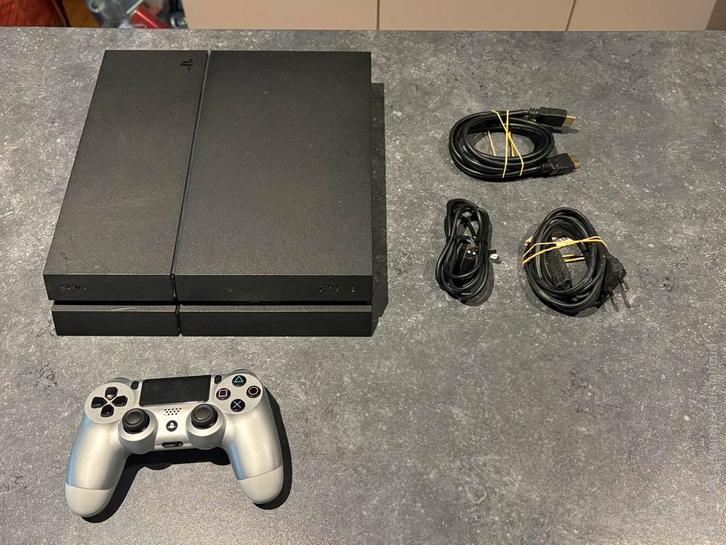 PS4 750GB met 1 controller, Games en Spelcomputers, Spelcomputers | Sony PlayStation 4, Gebruikt, Original, Met 1 controller, Ophalen