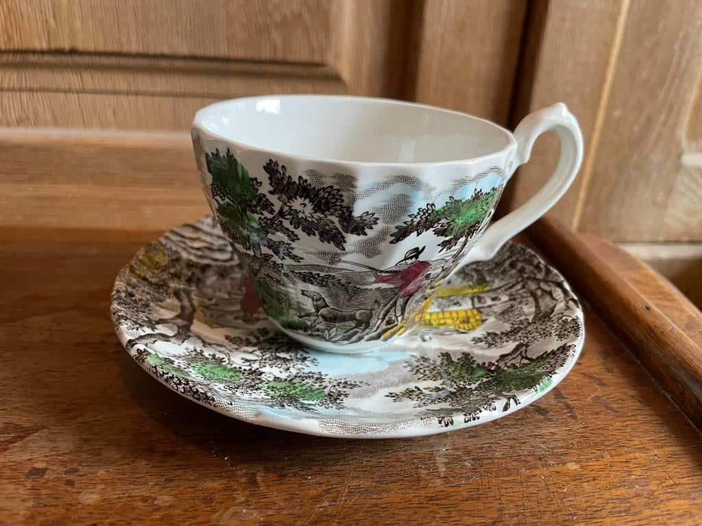 Vintage koffieset: 12 koffietassen en bordjes “The Hunter”., Antiek en Kunst, Antiek | Servies los, Ophalen