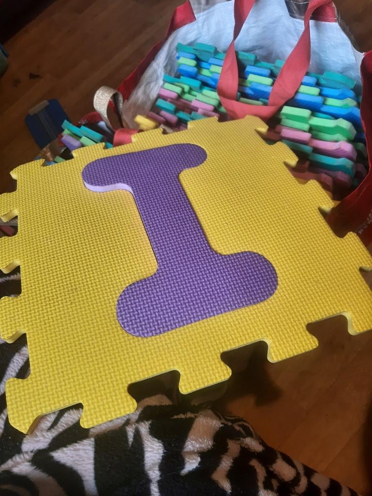 15 carrés en mousse puzzle developpement enfant, Enfants & Bébés, Jouets | Autre, Enlèvement ou Envoi