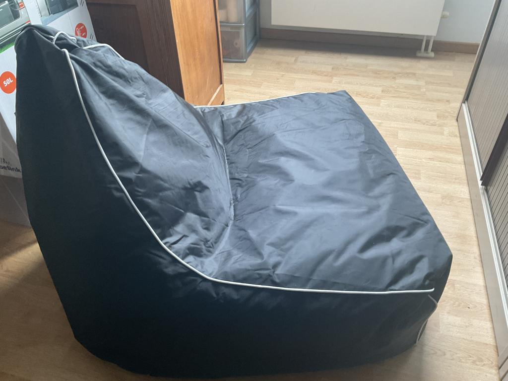 Nieuwe zitzak, Ophalen, Zo goed als nieuw, Zitzak