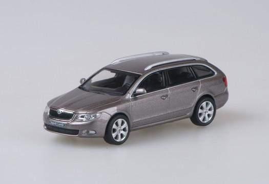 Schaalmodel Skoda Superb II combi 2009, Hobby en Vrije tijd, Modelauto's | Overige schalen, Nieuw, Auto, Ophalen of Verzenden