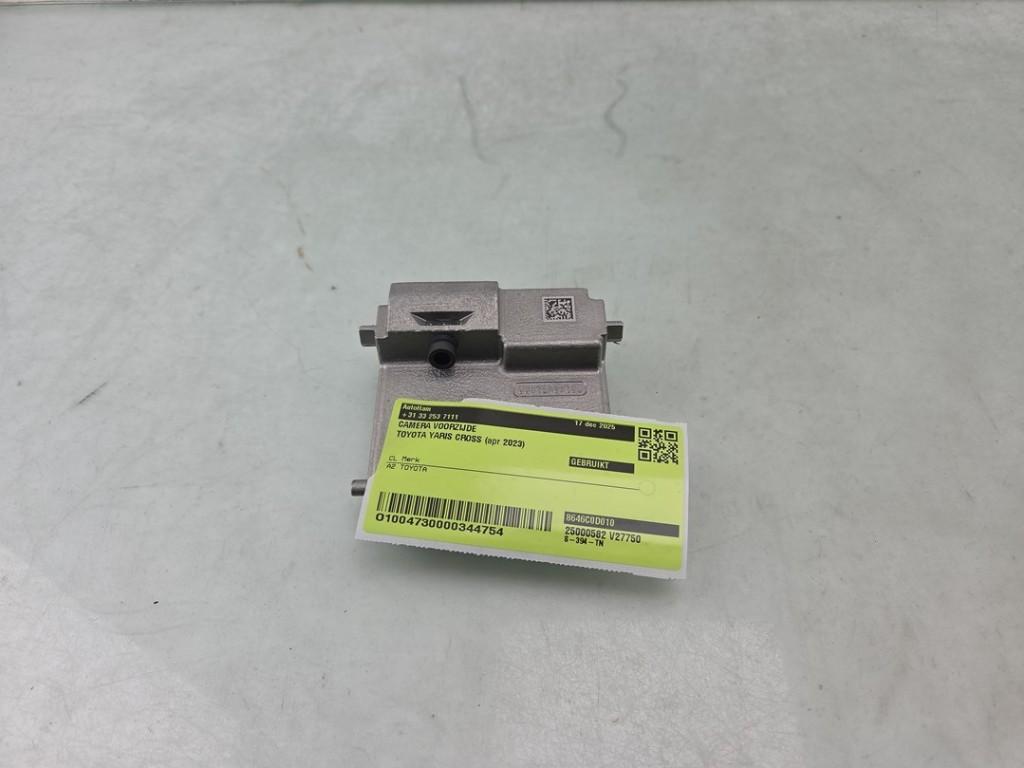 CAMERA VOOR Toyota Yaris Cross (PB1 / PJ1) (|8646C0D010|), Auto-onderdelen, Overige Auto-onderdelen, Toyota, Gebruikt