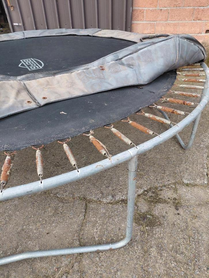 Trampoline Berg, Kinderen en Baby's, Speelgoed | Buiten | Trampolines, Gebruikt, Ophalen