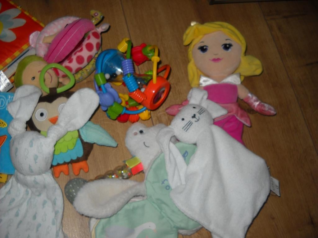 grootpakket baby speelgoed-konges sjold-sophie le giraf-enz, Enlèvement, Comme neuf, Hochet, Sonore