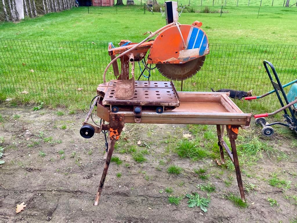 construction de tables de sciage, Bricolage & Construction, Outillage | Scies mécaniques, Enlèvement, Utilisé