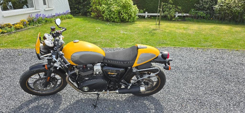 Triumph street cup 900, Motos, Motos | Triumph, Particulier, Sport, plus de 35 kW, 3 cylindres, Permis Moto A, ABS, Manuelle, Occasion