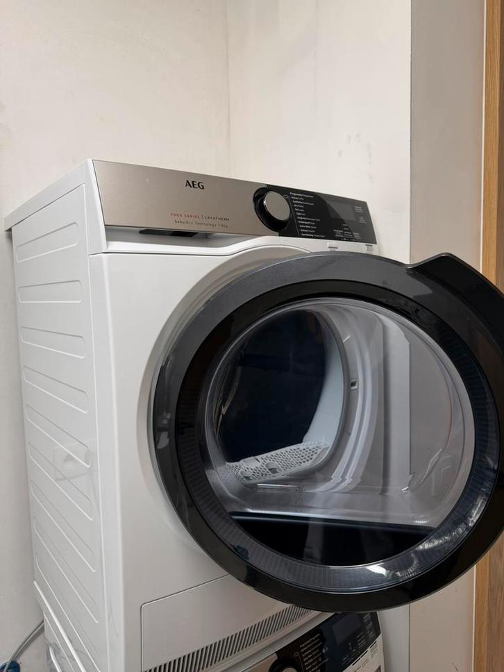 Droogkast AEG wit, in perfecte staat,bijna niet gebruikt, Elektronische apparatuur, Droogkasten, Zo goed als nieuw, Condens, Voorlader