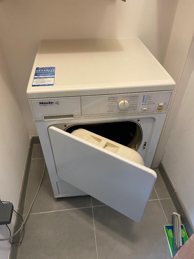 droogkast Miele Softronic T4222C, Elektronische apparatuur, Droogkasten, Gebruikt, Condens, Voorlader, 4 tot 6 kg, 85 tot 90 cm