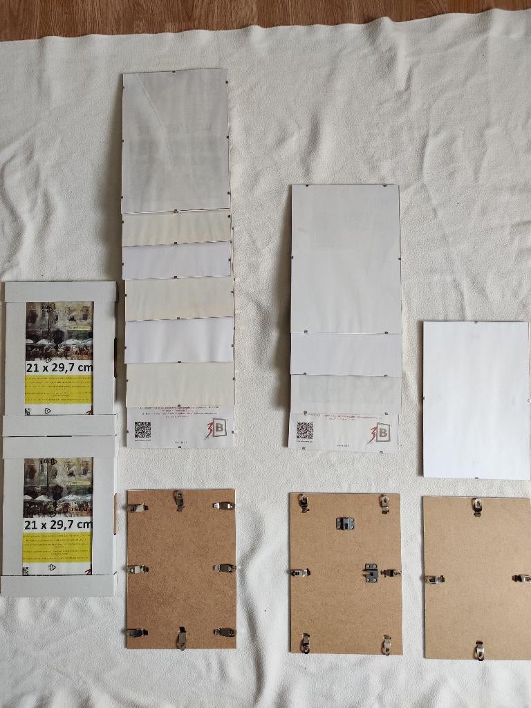 Cadres Photos A4 divers modèles, Enlèvement ou Envoi