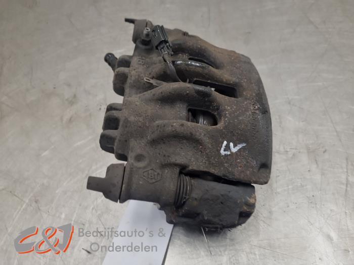 Etrier de frein (pince) avant gauche d'un Renault Master, Renault, -, 3 mois de garantie, Utilisé