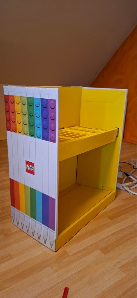présentoir Lego, Enlèvement, Lego