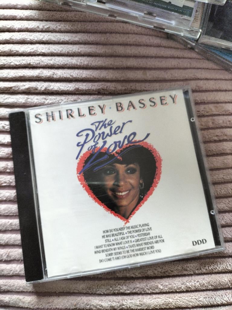 CD Shirley Bassey the Power of Love, Verzenden