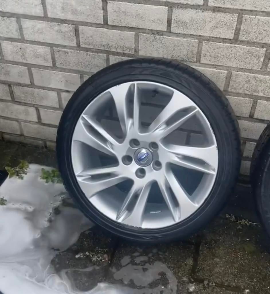 18 inch Volvo Sleipner velgen, Autos : Pièces & Accessoires, Pneus & Jantes, Pneu(s), Pneus été, 18 pouces, 225 mm, Véhicule de tourisme